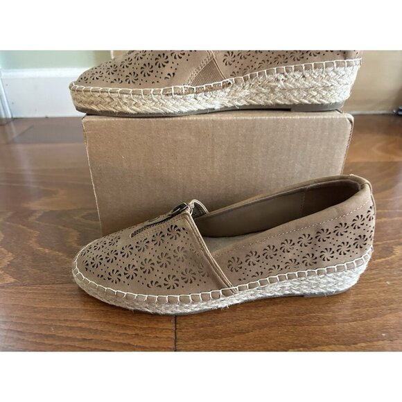 Easy Street Women's Tan Rope Wedge Closed Toe Zip Shoes Zenon 5.5 M NEW - Picture 5 of 11